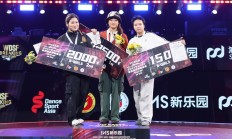 开云APP下载:16岁的“双冠”：成名要趁早，成功很漫长